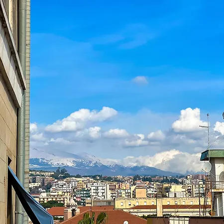Toctoc - Big With Two In Center Catania
