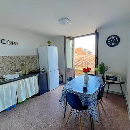 Apartment Toctoc - Big With Two In Center *